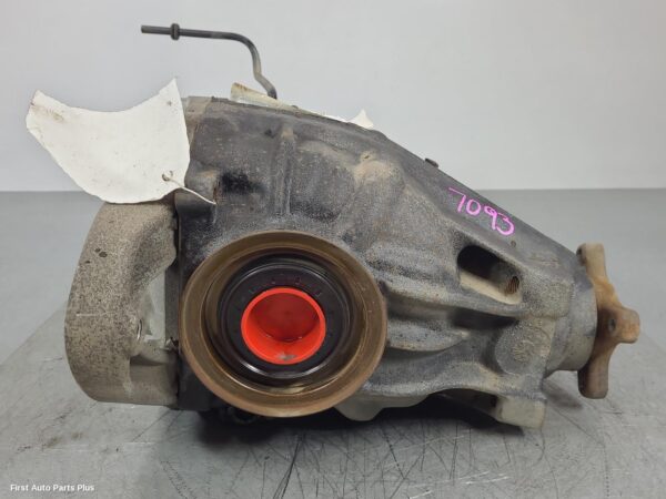 2014 MERCEDES VITO Differential Centre