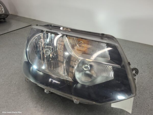 2011 VOLKSWAGEN TRANSPORTER Right Headlamp