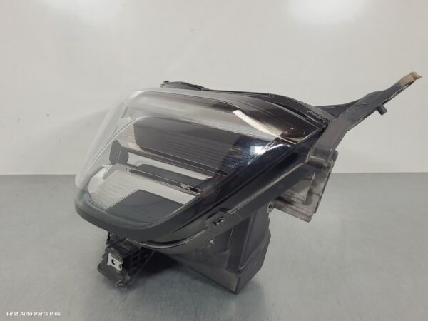 2023 LDV DELIVER 9 Left Headlamp
