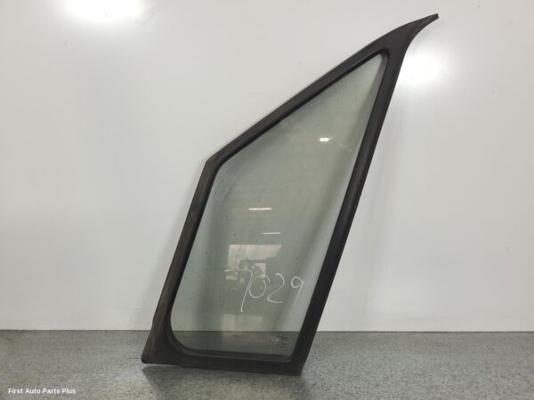 2009 MERCEDES SPRINTER Left Front 1/4 Door Glass