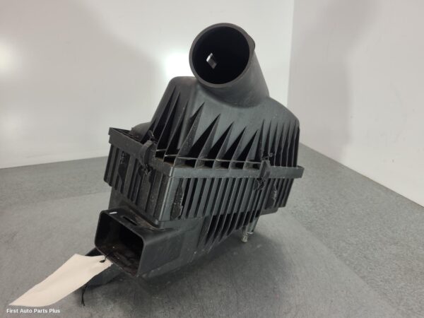 2023 LDV DELIVER 9 Air Cleaner/Box