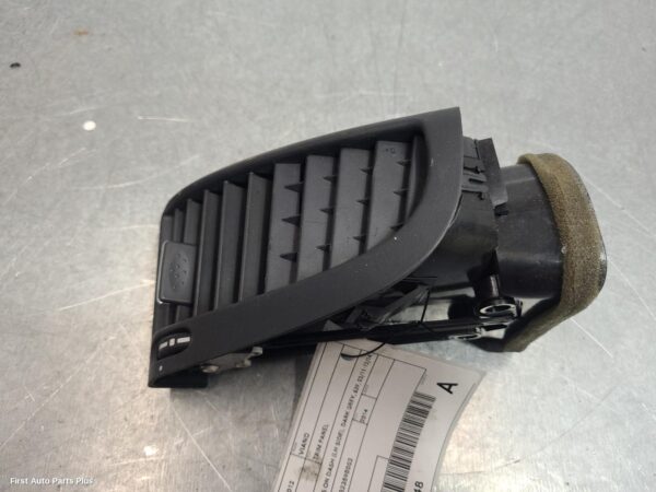2014 MERCEDES VIANO Trim Panel