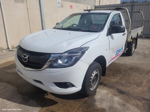 2018 MAZDA BT50 Right Front Door Window