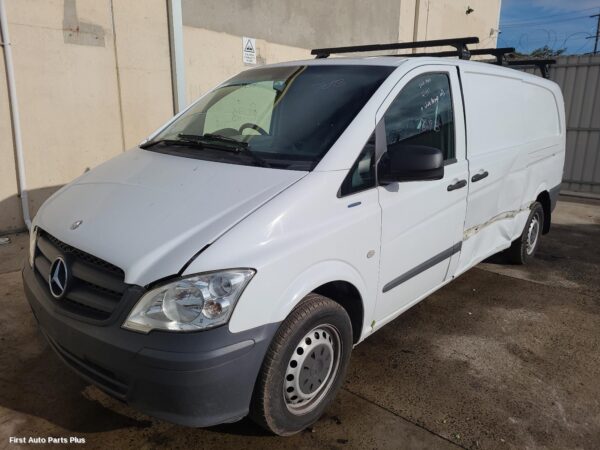 2014 MERCEDES VITO Differential Centre