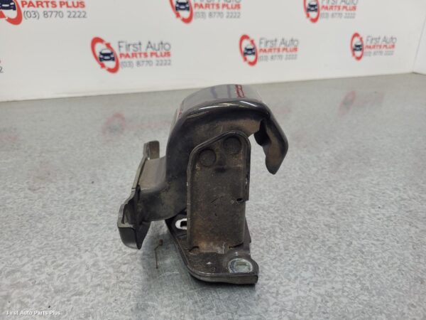 2018 RENAULT TRAFIC Bootlid/Tgate Hinge