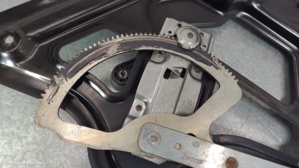 2004 MERCEDES SPRINTER Left Front Window Reg/Motor