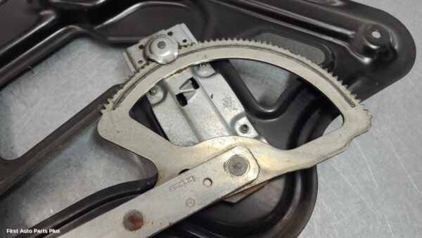 2004 MERCEDES SPRINTER Right Front Window Reg/Motor