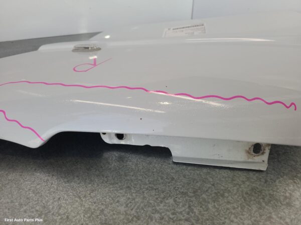 2014 RENAULT TRAFIC Left Guard
