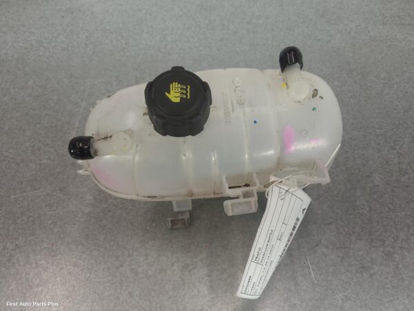 2021 RENAULT TRAFIC Overflow Bottle