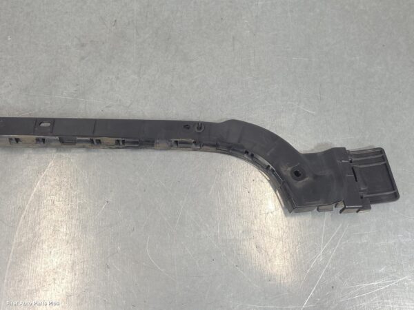 2019 MERCEDES VITO R/Bar Bracket/Reinfo