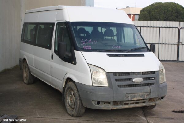 2007 FORD TRANSIT Door Hinge/Runner