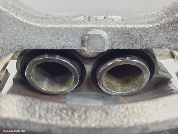 2022 LDV DELIVER 9 Caliper