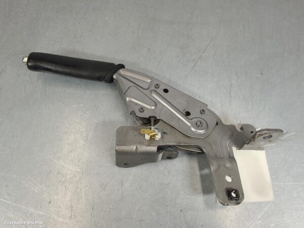 2017 NISSAN NAVARA Handbrake Lever