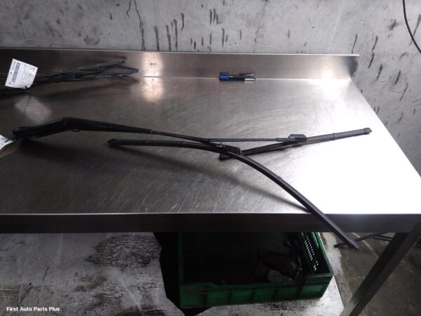 2017 FORD TRANSIT Wiper Arm