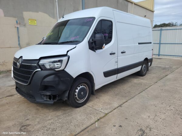 2021 RENAULT MASTER Courtesy Light