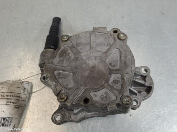 2011 VOLKSWAGEN TRANSPORTER Vacuum/Air Pump