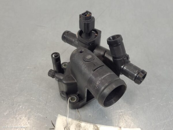2013 RENAULT TRAFIC Thermostat Housing