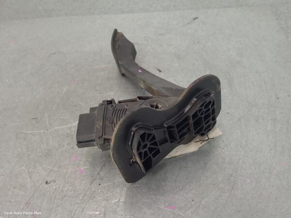 2012 FORD TRANSIT Pedal Assembly