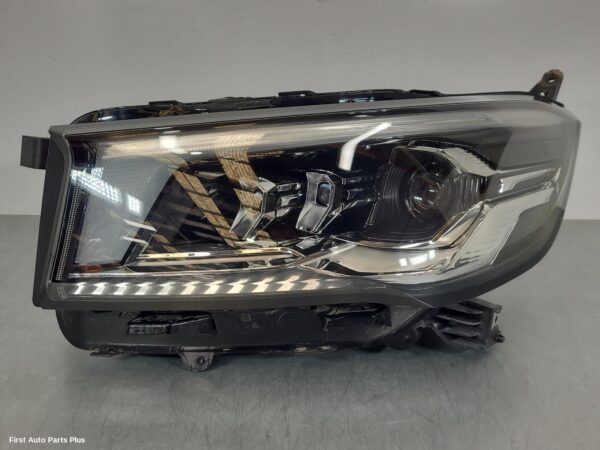 2023 LDV DELIVER 9 Left Headlamp