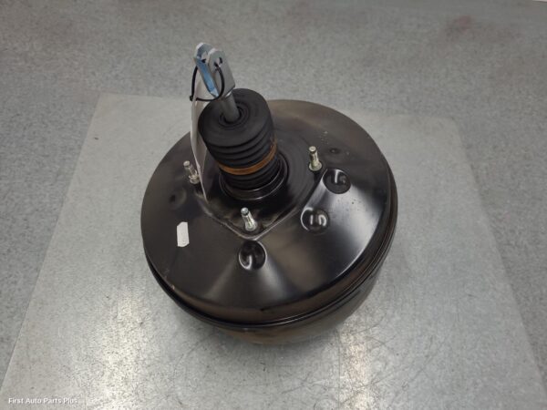2016 MERCEDES VITO Brake Booster