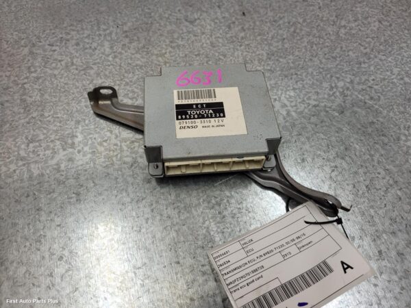 2010 TOYOTA HILUX Ecu