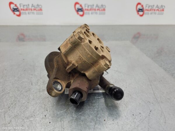 2010 TOYOTA HILUX Steering Pump