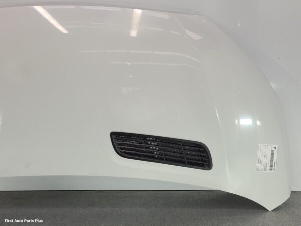 2022 LDV DELIVER 9 Bonnet