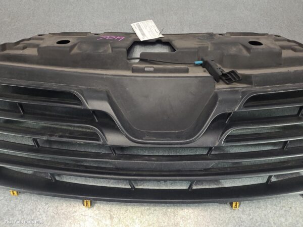 2019 RENAULT TRAFIC Grille