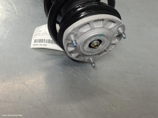 2023 LDV DELIVER 9 Left Front Strut
