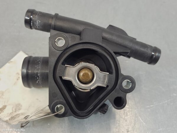 2013 RENAULT TRAFIC Thermostat Housing