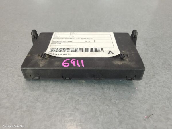 2013 MERCEDES VIANO Ecu