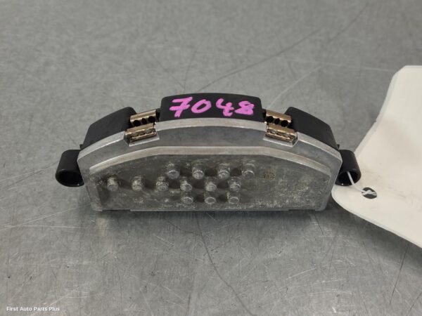 2016 MERCEDES VITO Fan Speed Resistor