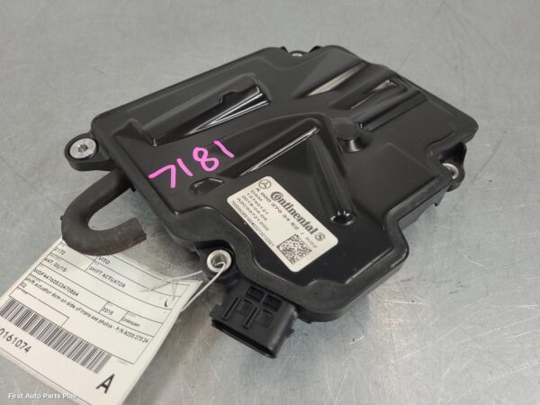 2018 MERCEDES VITO Shift Actuator