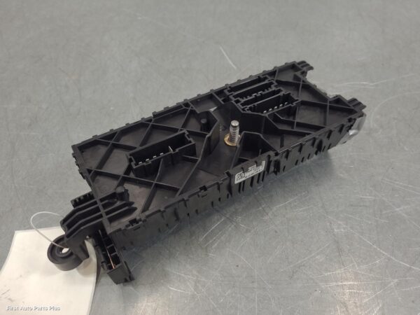 2021 MERCEDES SPRINTER Fuse Box