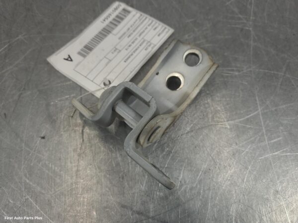 2012 TOYOTA HILUX Door Hinge/Runner