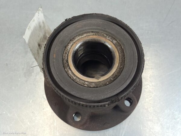 2021 RENAULT MASTER Left Rear Hub Assembly