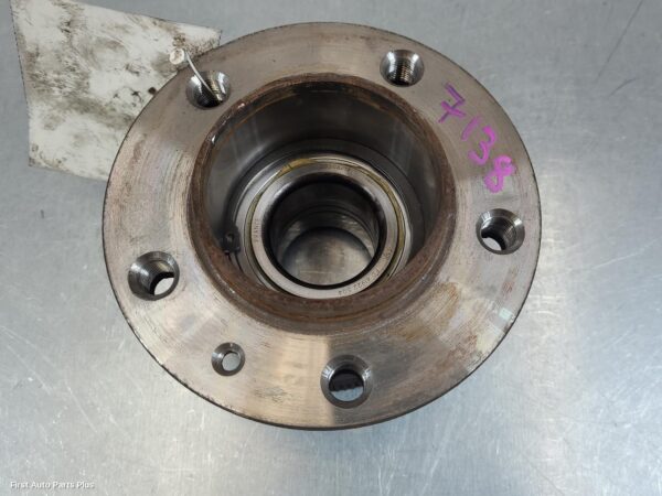 2021 RENAULT MASTER Left Rear Hub Assembly