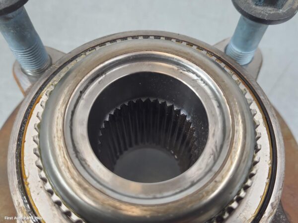 2023 FORD F SERIES Right Rear Hub Assembly