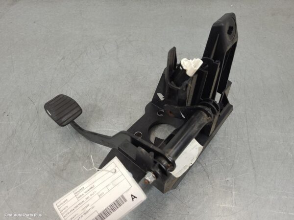 2022 RENAULT MASTER Pedal Assembly