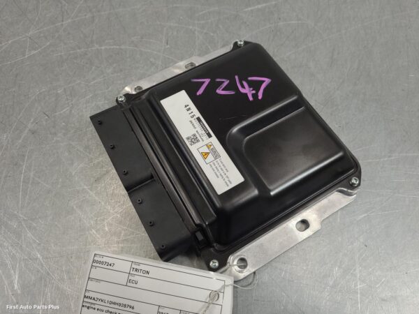 2017 MITSUBISHI TRITON Ecu