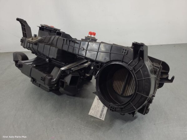 2017 MITSUBISHI TRITON Heater Core/Box