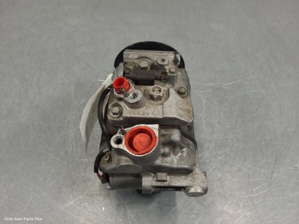 2006 MERCEDES VIANO A/C Compressor