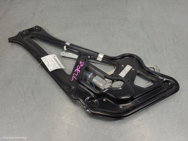 2004 MERCEDES SPRINTER Right Front Window Reg/Motor