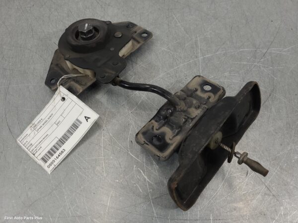 2022 LDV DELIVER 9 Spare Wheel Winch