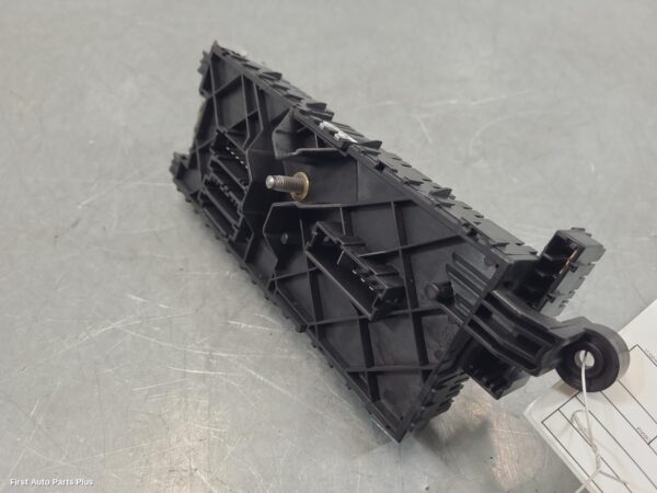 2021 MERCEDES SPRINTER Fuse Box