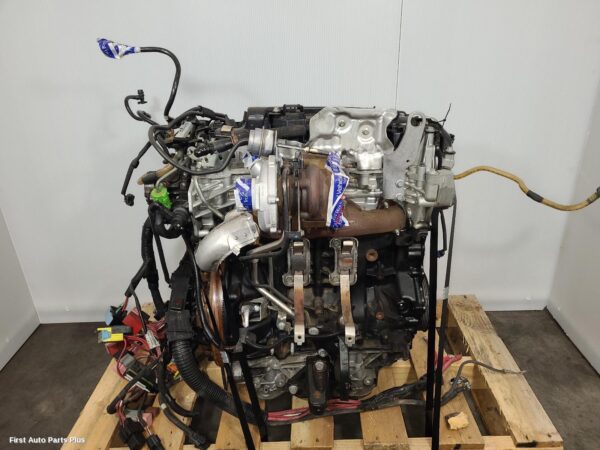 2013 RENAULT TRAFIC Engine