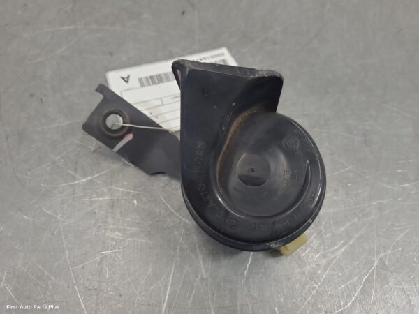 2021 RENAULT TRAFIC Horn