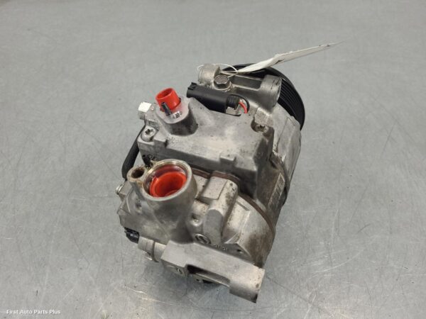 2014 MERCEDES VITO A/C Compressor