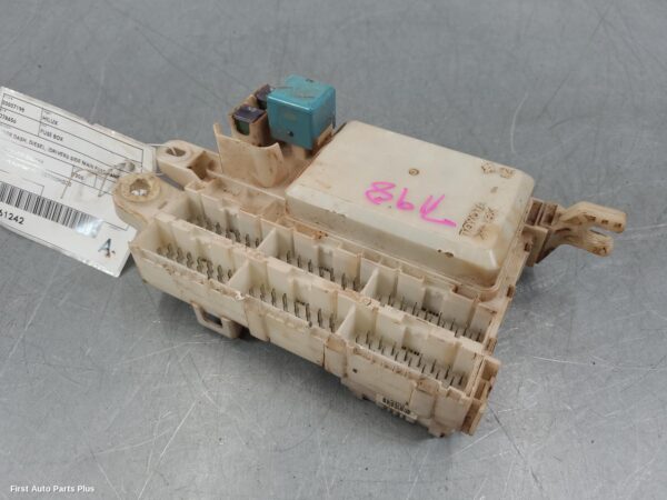 2006 TOYOTA HILUX Fuse Box