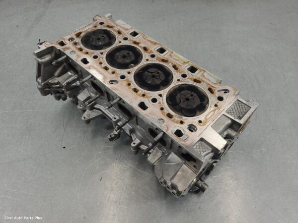 2018 RENAULT MASTER Cylinder Head
